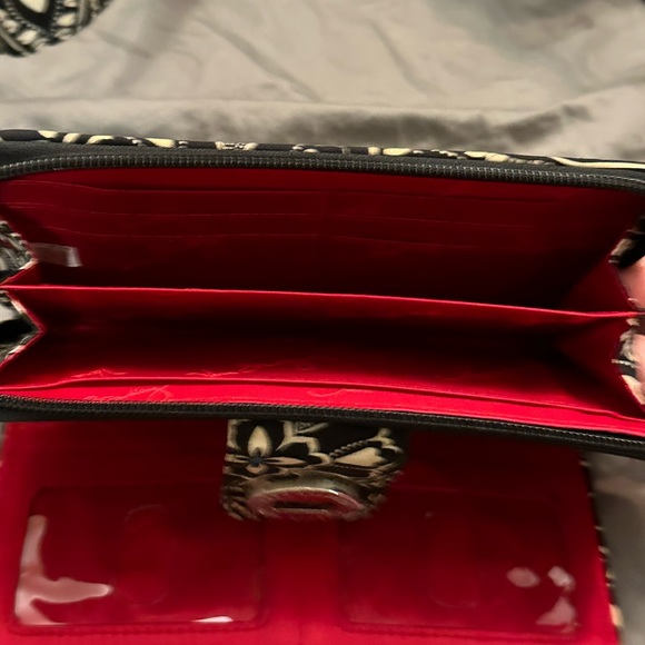 Vera Bradley Backpack and Matching Wallet - Picture 7 of 8